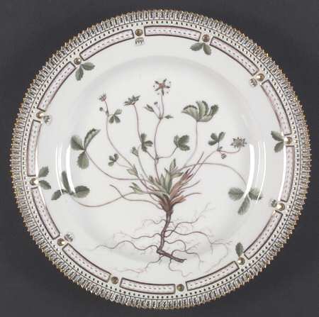 Flora Danica (1961 To Current) Dinner Plate