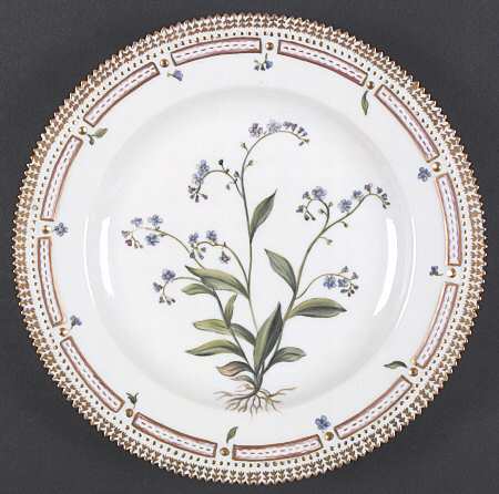 Flora Danica (1961 To Current) Dinner Plate
