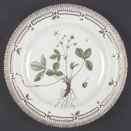 Flora Danica (1961 To Current) Dinner Plate