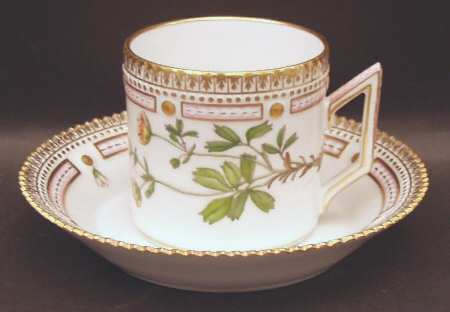 Flora Danica (1961 To Current) Chocolate Cup & Serrated Saucer-Potentilla retusa