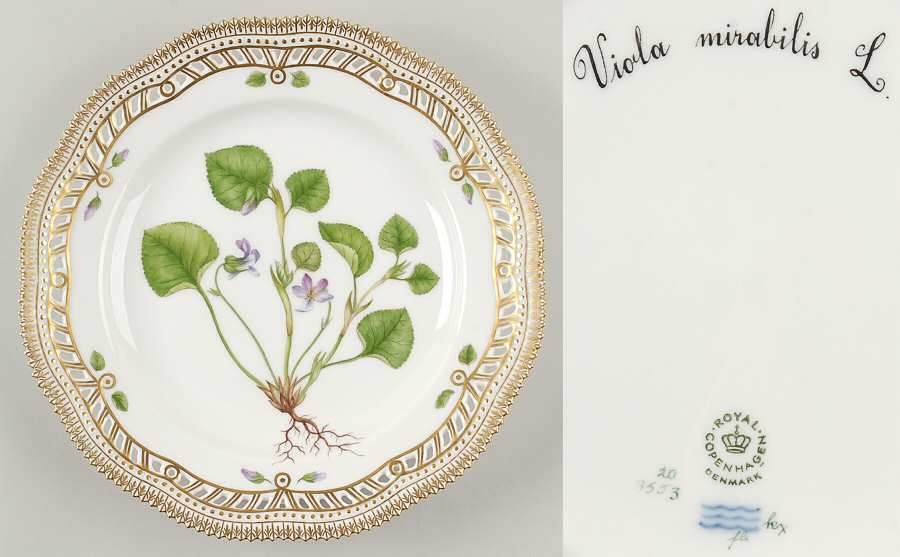 Flora Danica (1961 To Current) 10" Pierced Dinner Plate/Fruit Std-Viola mirabilis