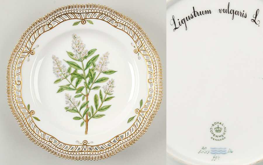 Flora Danica (1961 To Current) 10" Pierced Dinner Plate/Fruit Std-Ligustrum vulga