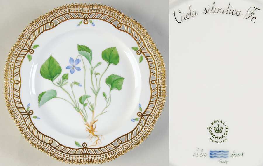 Flora Danica (1961 To Current) 9" Pierced Luncheon Plate/Fruit Std-Viola silvatic