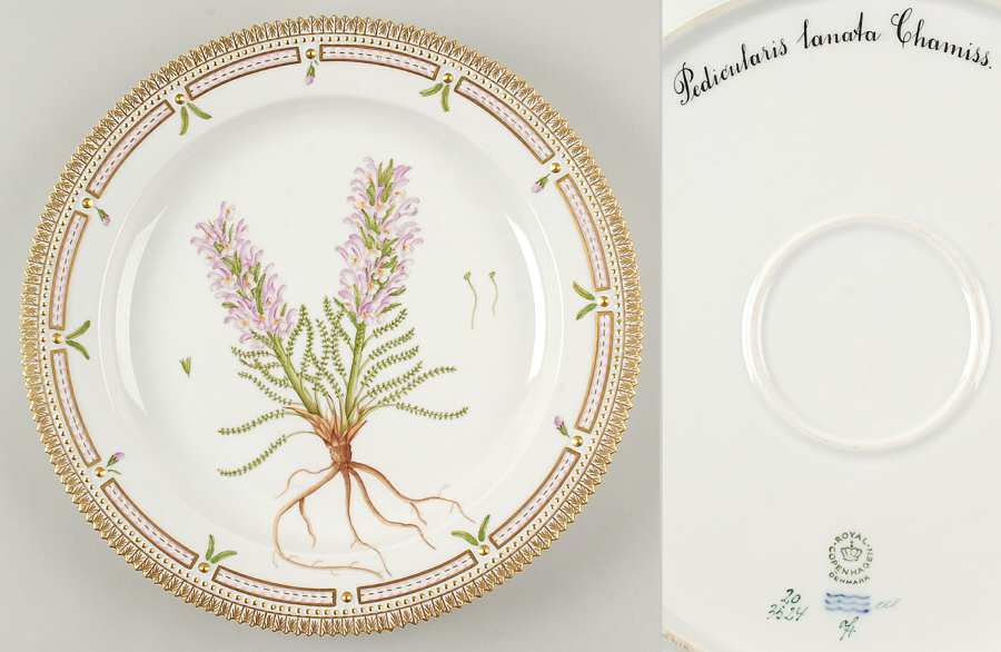 Flora Danica (1961 To Current) 13" Round Platter-Pedicularis lanata Chamiss