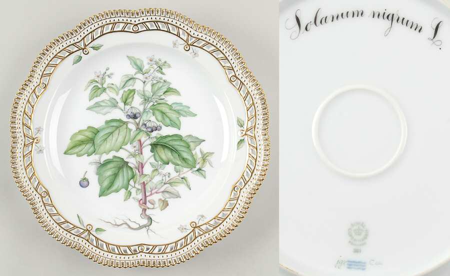 Flora Danica (1961 To Current) 11" Round Pierced Platter-Solanum nigrum L