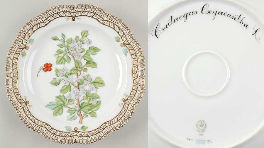 Flora Danica (1961 To Current) 11" Round Pierced Platter-Crataegus Oxyacantha L