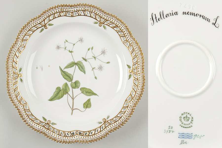 Flora Danica (1961 To Current) 11" Round Pierced Platter-Stellaria nemorum L