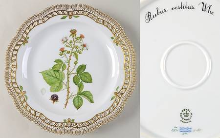 Flora Danica (1961 To Current) 11" Round Pierced Platter-Rubus vestitus Whe