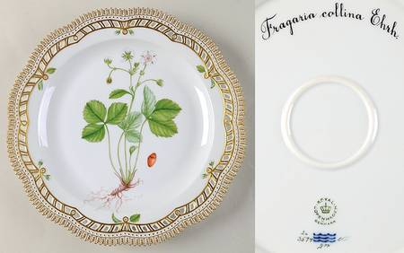 Flora Danica (1961 To Current) 11" Round Pierced Platter-Fragaria collina Ehrh