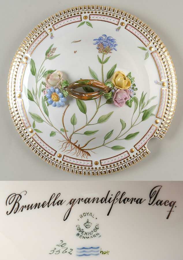Flora Danica (1961 To Current) Lid for 3 Qt Tureen-Brunella grandiflora Jacq.