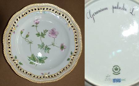 Flora Danica (1961 To Current) 10" Pierced Dinner Plate/Fruit Std-Geranium palust