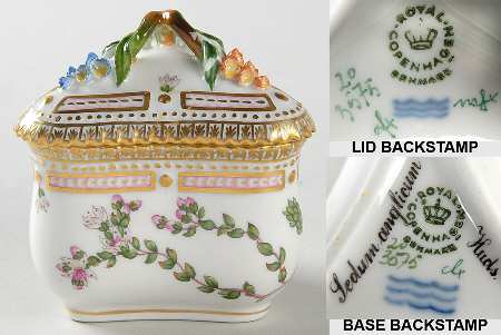 Flora Danica (1961 To Current) Triangular Custard cup & Lid-Sedum anglicum Huds
