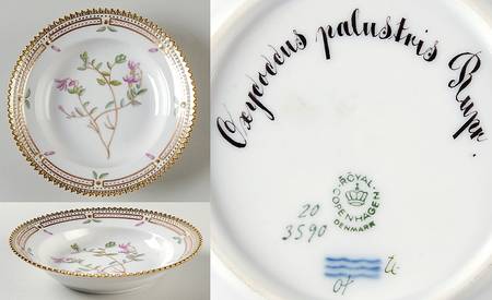 Flora Danica (1961 To Current) Rim Fruit/Soup Bowl-Oxycoccus palustris Rupr