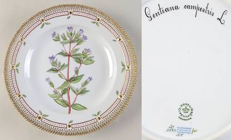 Flora Danica (1961 To Current) Dinner Plate-Gentiana campestris L.