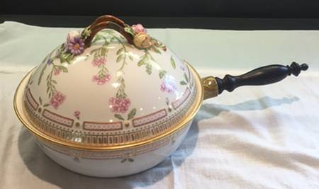 Flora Danica (1961 To Current) Rd Covered Vegetable w/Ebony Handle-Bunias cakile