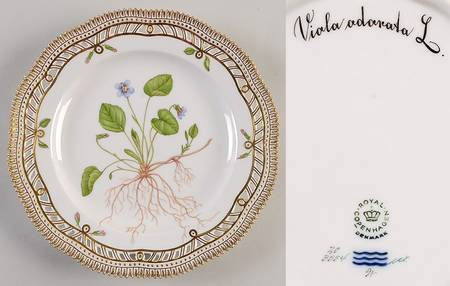 Flora Danica (1961 To Current) 9" Pierced Luncheon Plate/Fruit Std-Viola adarata
