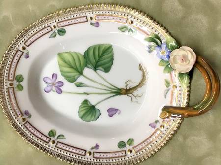 Flora Danica (1961 To Current) 8" Oval Handled Pickle/Accent-Viola uliginosa Bess