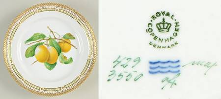 Flora Danica (1961 To Current) Fruit Service Luncheon Plate "Yellow Plums"