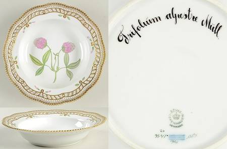 Flora Danica (1961 To Current) Pierced Large Rim Soup Bowl-Trifolium alvestre Mul