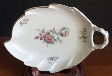 Frijsenborg Leaf Shape Pickle Dish
