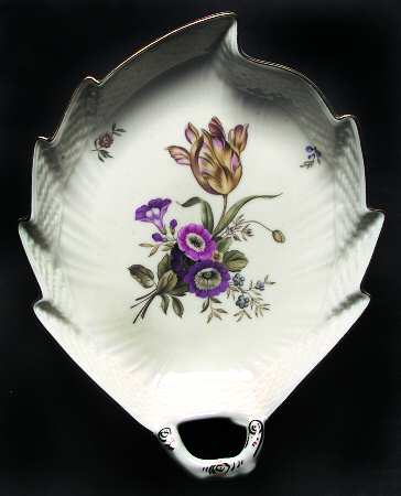 Frijsenborg Leaf Shape Pickle Dish