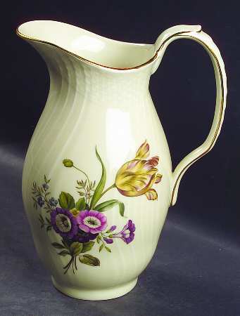 Frijsenborg 24 Oz Pitcher