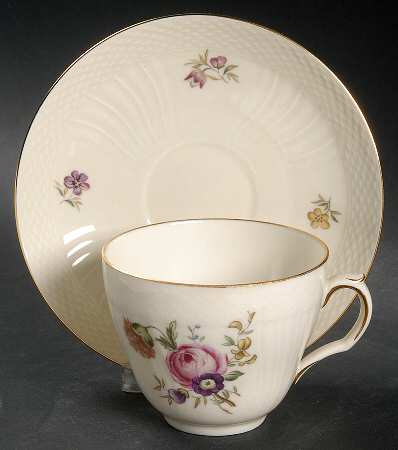 Frijsenborg Flat Cup & Saucer Set