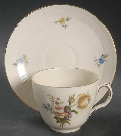Frijsenborg Flat Cup & Saucer Set