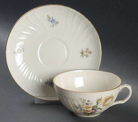 Frijsenborg Flat Cup & Saucer Set