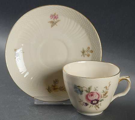 Frijsenborg Flat Cup & Saucer Set