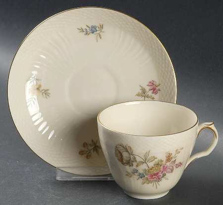 Frijsenborg Flat Cup & Saucer Set