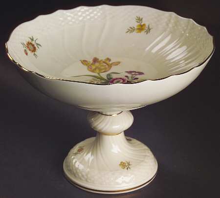 Frijsenborg 8" Diameter Pedestal Cake Stand