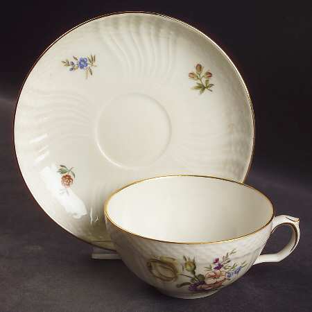 Frijsenborg Flat Cup & Saucer Set