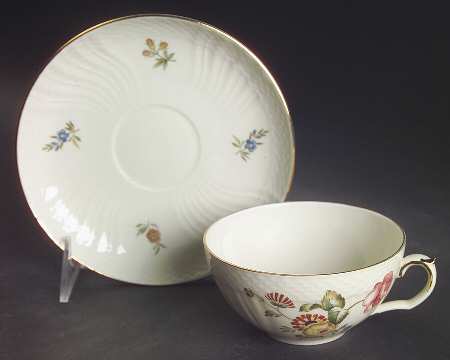 Frijsenborg Flat Cup & Saucer Set