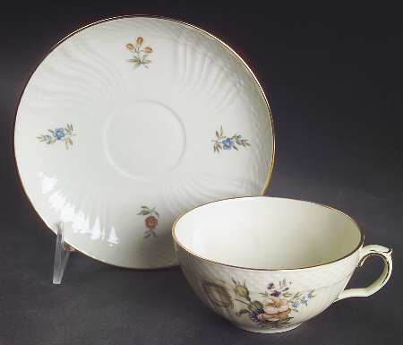 Frijsenborg Flat Cup & Saucer Set
