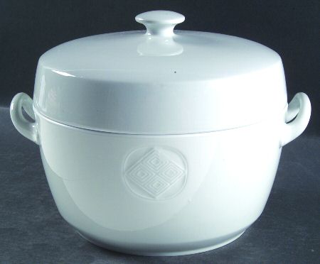 Gemma Tureen & Lid