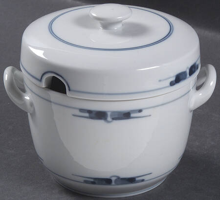 Gemina Sauce Boat & Lid