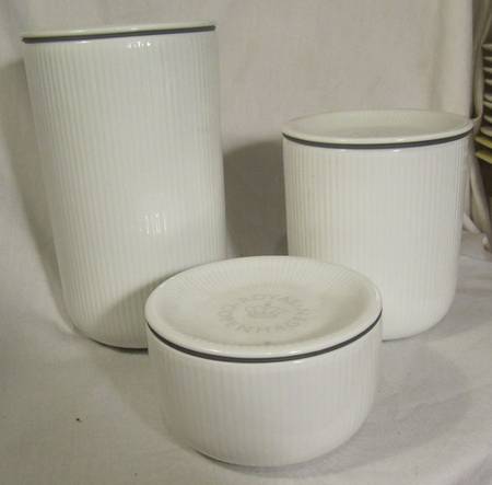 Georgiana 7" Storage Jar & Lid