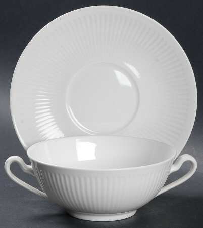 Georgiana Cream Soup Bowl & Lid Set