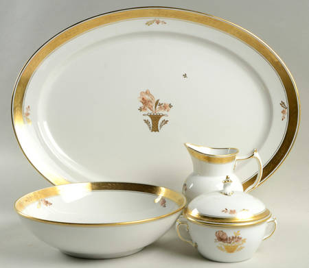 Golden Basket 5 Piece Hostess Set