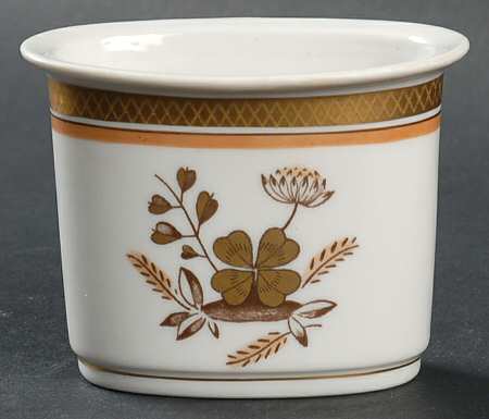 Golden Clover (White) Cigarette Holder