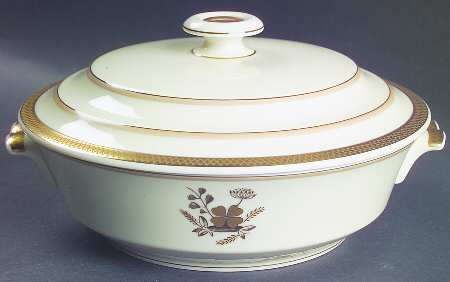 Golden Clover (Cream) Round Covered Vegetable