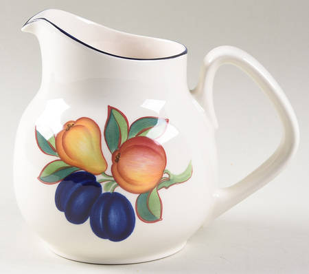 Golden Summer 24 Oz Pitcher