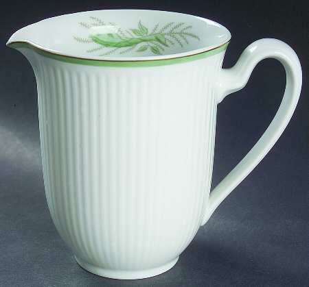 Green Melodi 24 Oz Pitcher