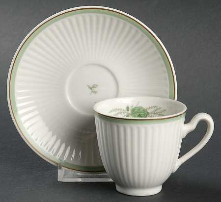 Green Melodi Footed Demitasse Cup & Saucer Set