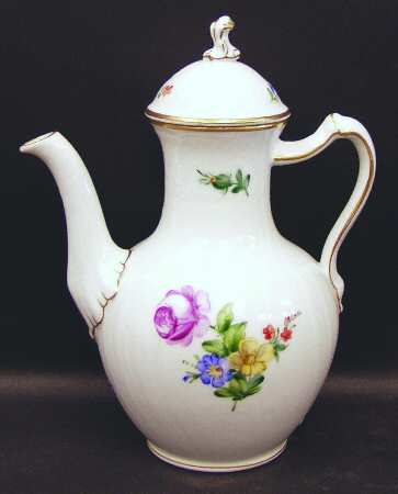 Light Saxon Flower Coffee Pot & Lid