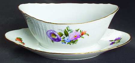 Light Saxon Flower Gravy Boat with Attached Underplate