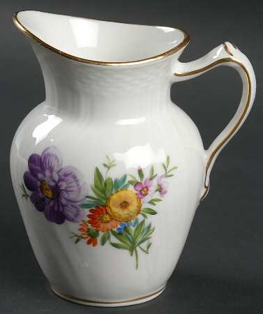 Light Saxon Flower Creamer