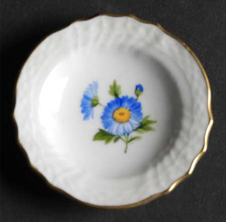 Light Saxon Flower Butter Pat
