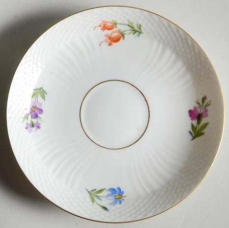 Light Saxon Flower Saucer for Flat Cup